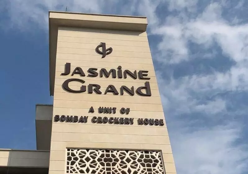 Hotel Jasmine Grand