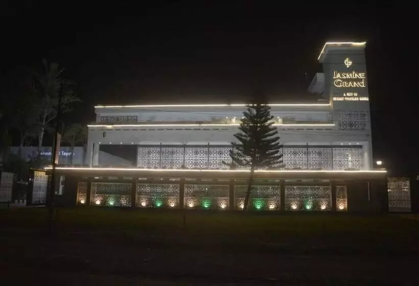 Hotel Jasmine Grand