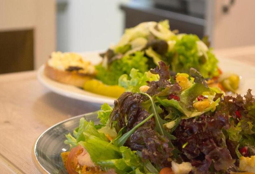 Отель Restaurant Tomahawk