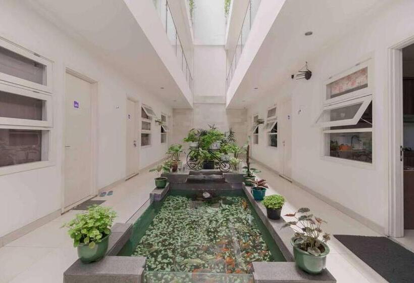 فندق Wisma Kpbd Residence Syariah Mitra Reddoorz