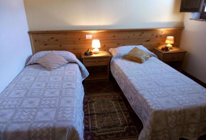 Il Paese Del Garbo Residence Diffuso