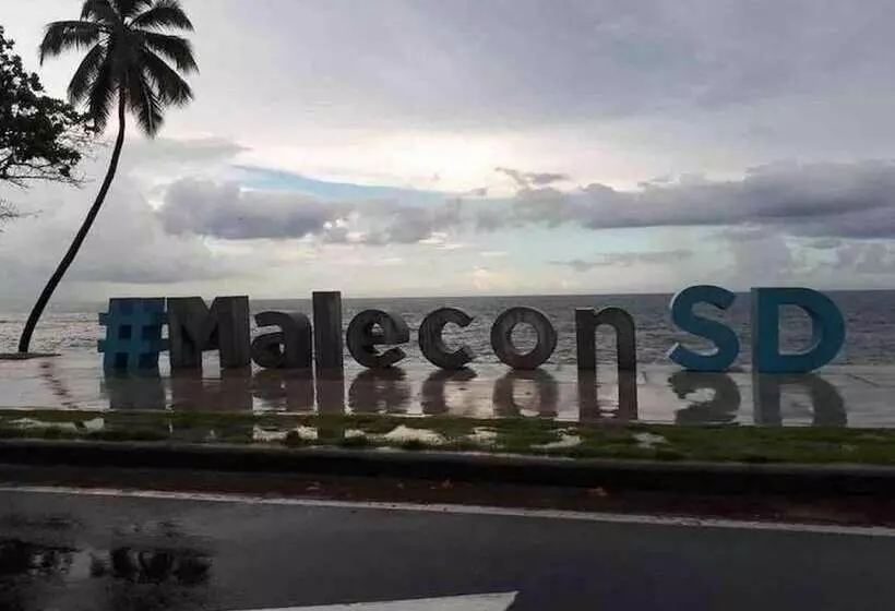 پانسیون Room In Apartment   Malecon Cozy Private Room