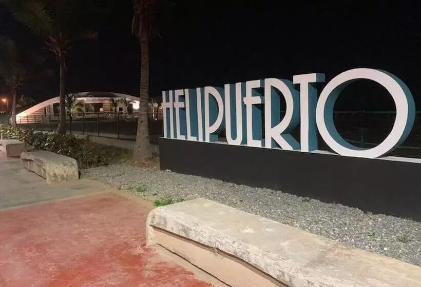 پانسیون Room In Apartment   Malecon Cozy Private Room