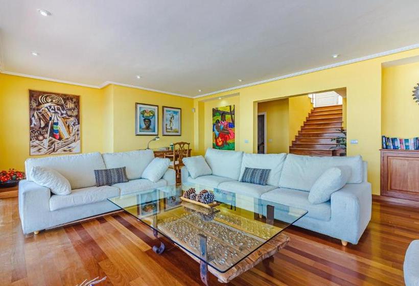 פנסיון Villa Isabel Con Vistas Panormicas Hacia Ocano Atlntico