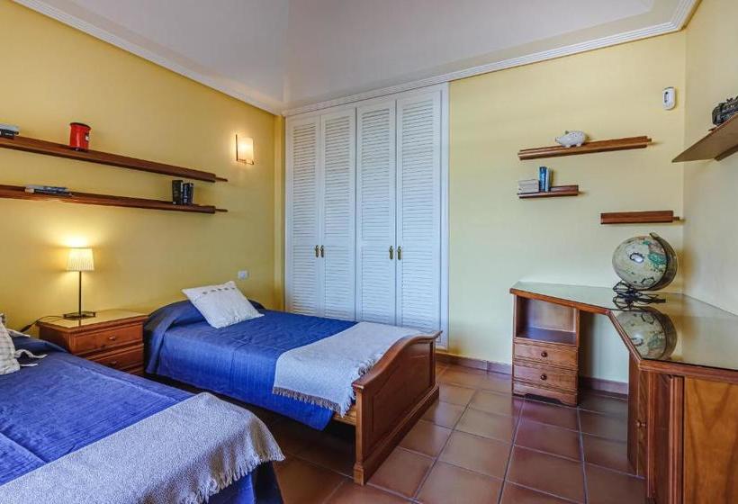 פנסיון Villa Isabel Con Vistas Panormicas Hacia Ocano Atlntico