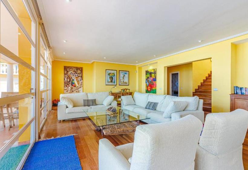 פנסיון Villa Isabel Con Vistas Panormicas Hacia Ocano Atlntico