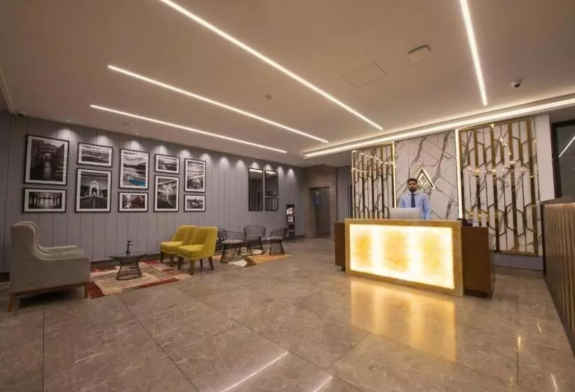 ホテル Aarya Mansion