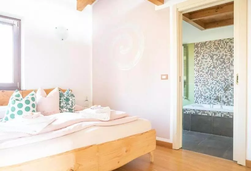 Hotelli Le Ali Del Falco