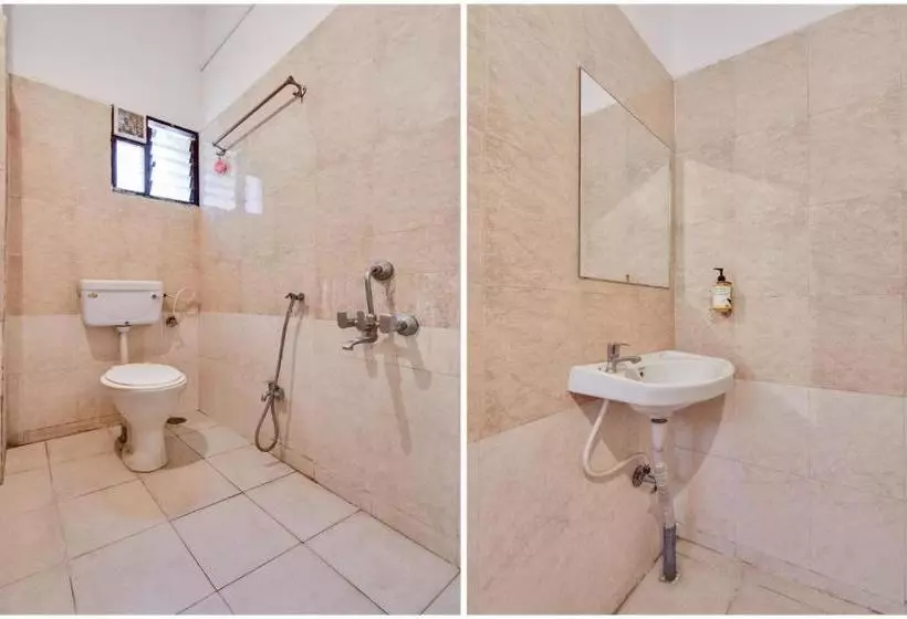Hotelli Oyo 79163 Royal Akash Executive