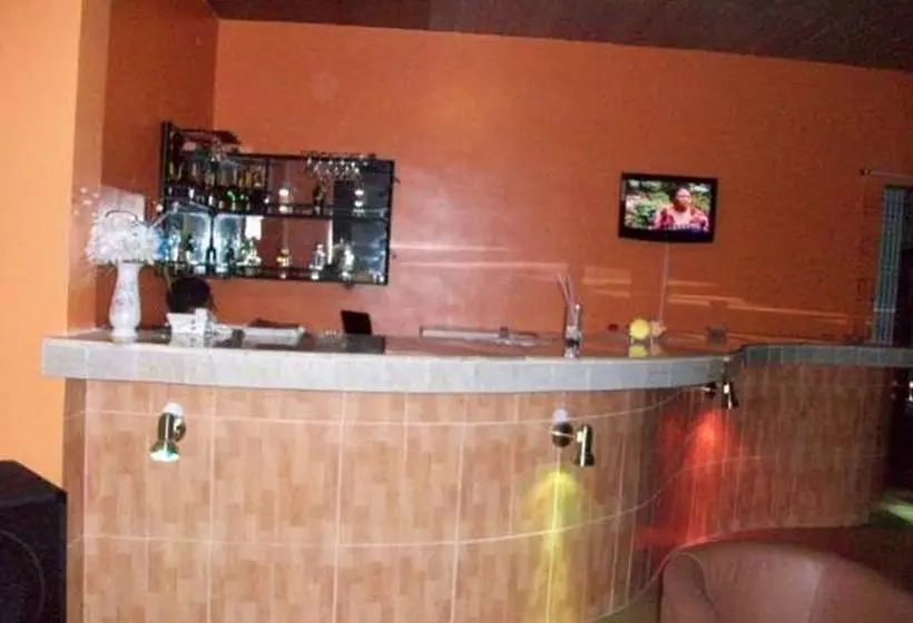 پانسیون Room In Lodge - Afara Castle Hotelbudget Hotel In Calabar
