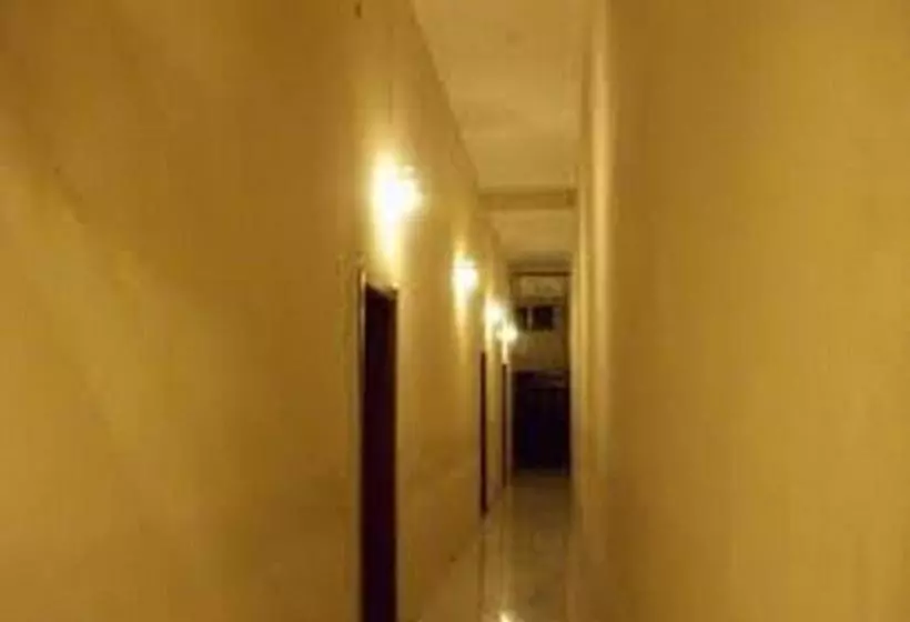 پانسیون Room In Lodge - Afara Castle Hotelbudget Hotel In Calabar