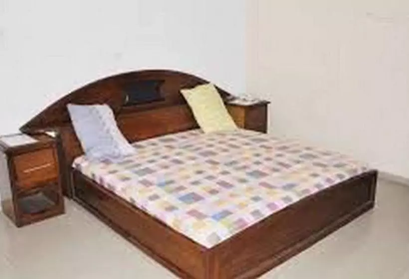 پانسیون Room In Lodge - Afara Castle Hotelbudget Hotel In Calabar