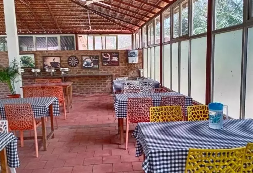 ホテル Coorg Nest Cottages By Dreamy Vacations