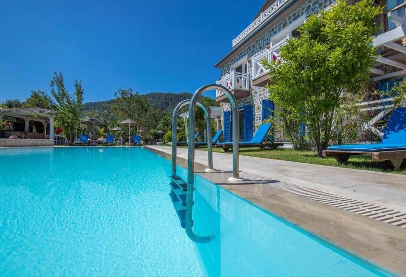 Hotelli Orino Suites