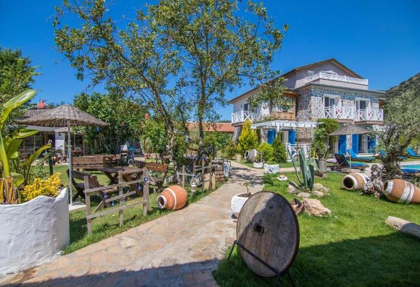 Hotelli Orino Suites