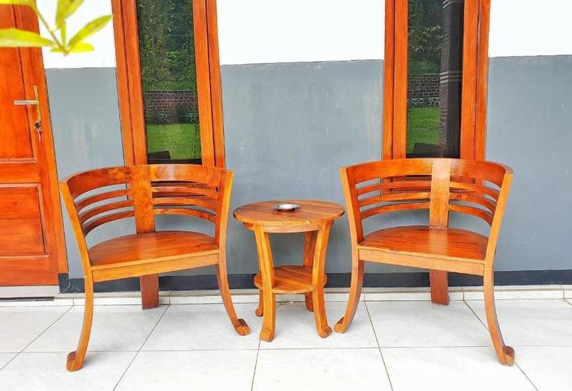 Szálloda Oyo 90328 Penginapan A3