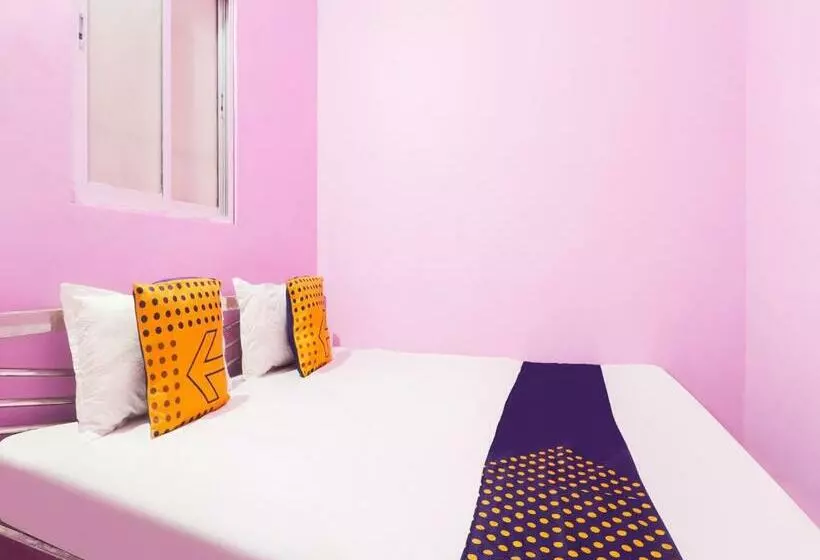 Hotelli Spot On 78945 Chanakya