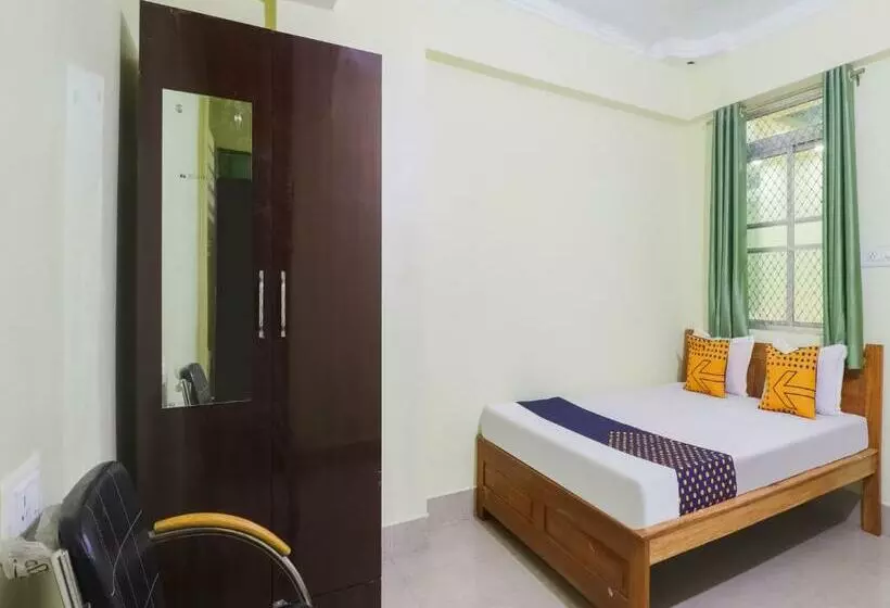 Hotelli Spot On 78945 Chanakya