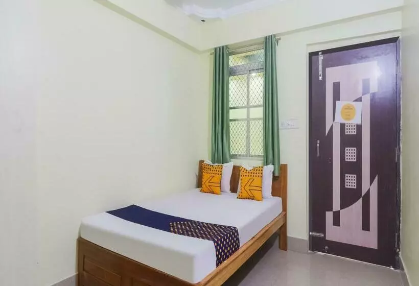 Hotelli Spot On 78945 Chanakya