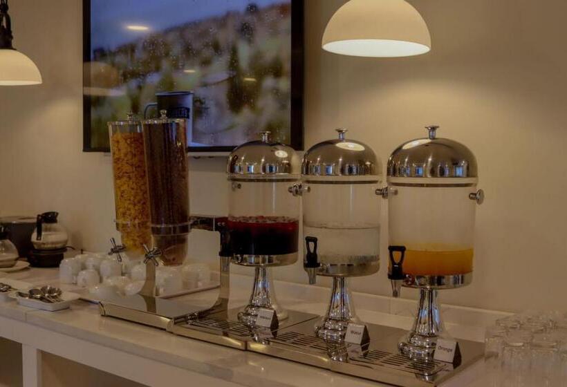 هتل Twins Boutique