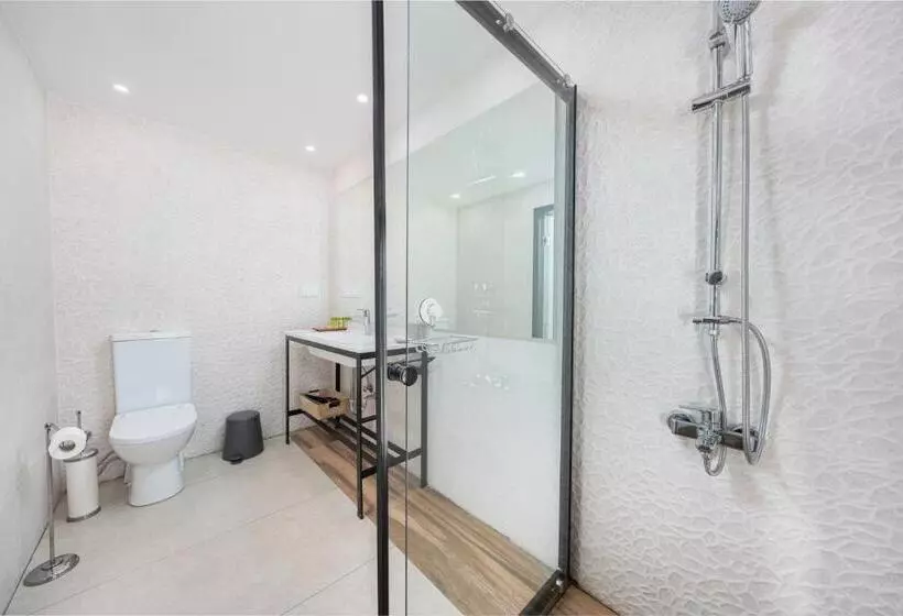 Payava Hotel By True Blue