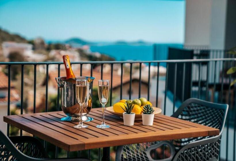 Payava Hotel By True Blue