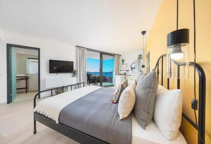 Payava Hotel By True Blue