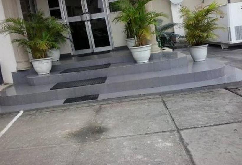 پانسیون Royal Bit , Calabar