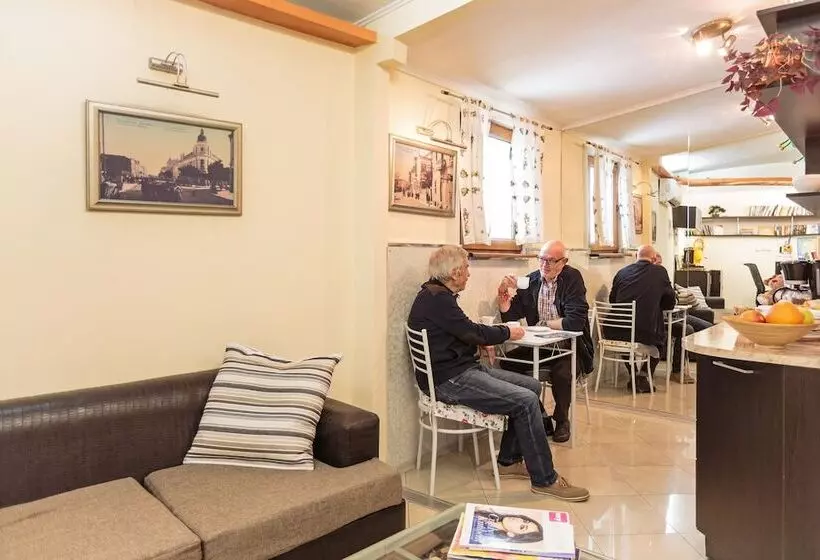 酒店 Apart & Rooms Fotinov