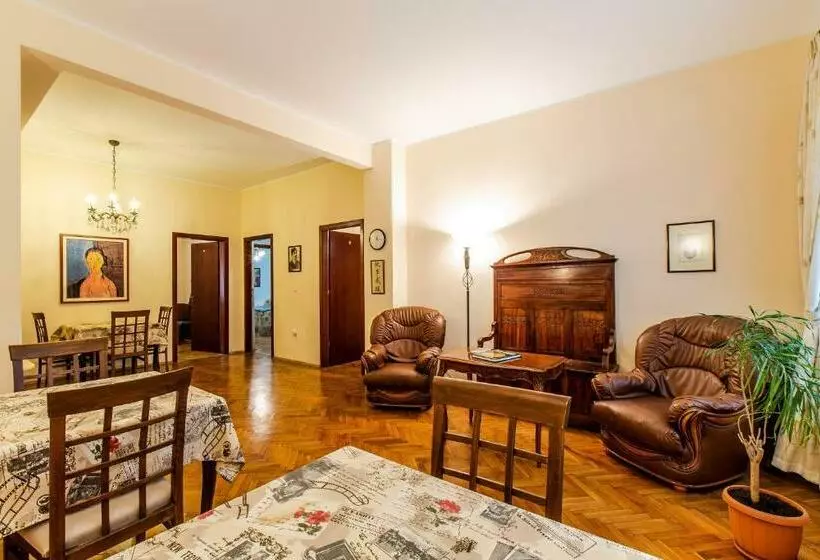 Hotel Casa Ferrari Bed & Breakfast