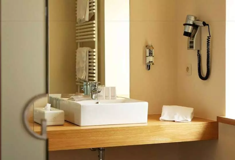 هتل Des Bains & Wellness Spa Nuxe