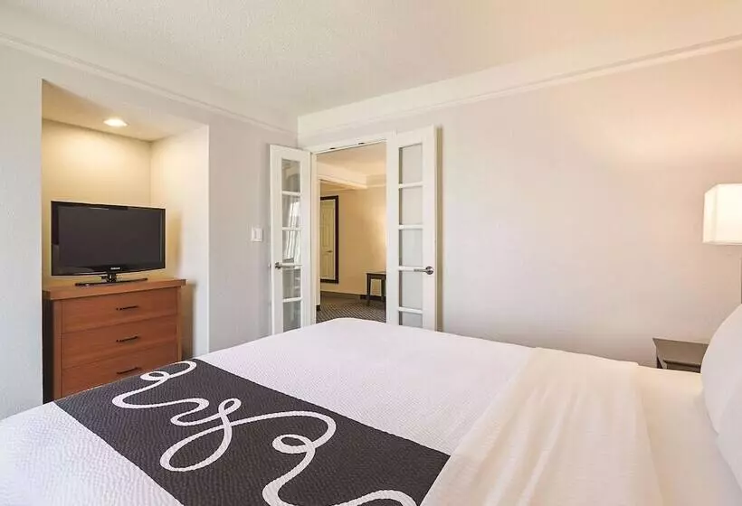 ホテル La Quinta By Wyndham Dallas Plano West