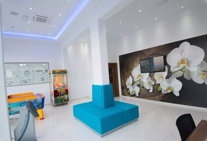 ホテル Loutsiana Deluxe Apts