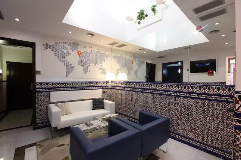 هتل Usense Sevilla Centro