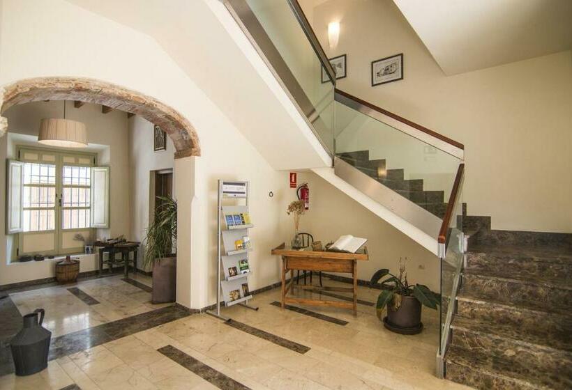 La Casa De Las Titas