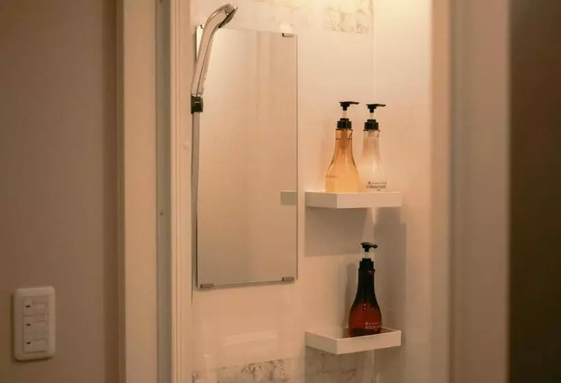 7 Rooms Hotel & Cafe