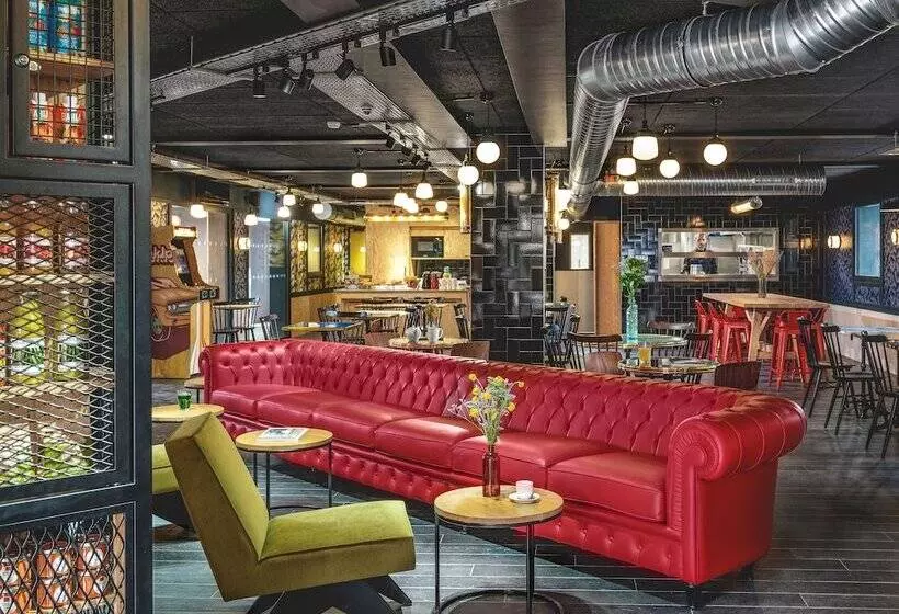 Hotelli Eklo Marne La Vallee