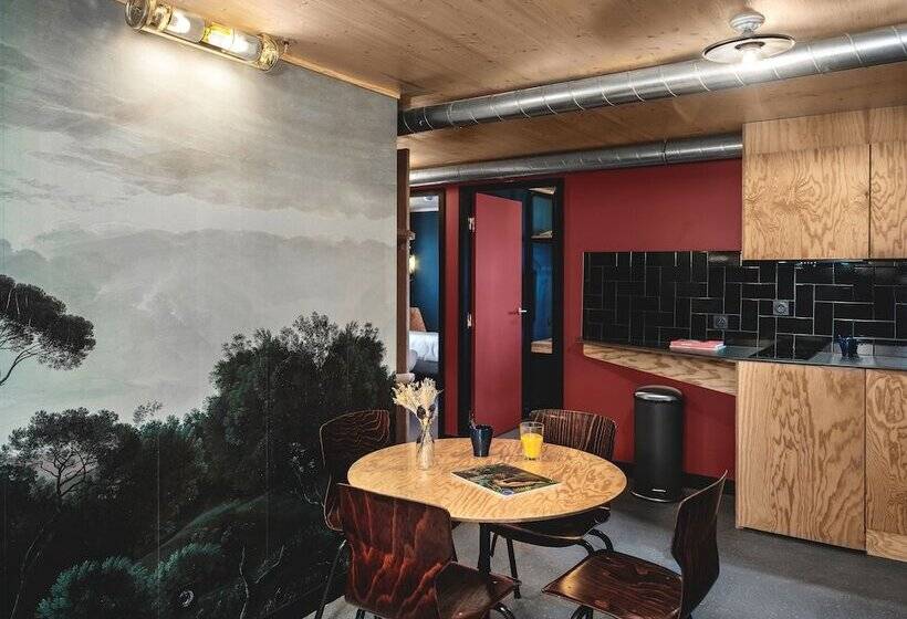 فندق Eklo Marne La Vallee