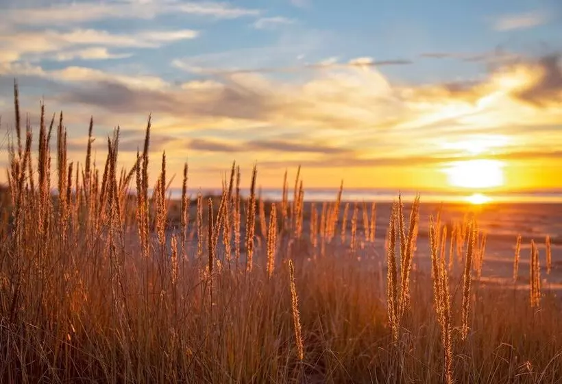 Hotelli Hi Tide Resort