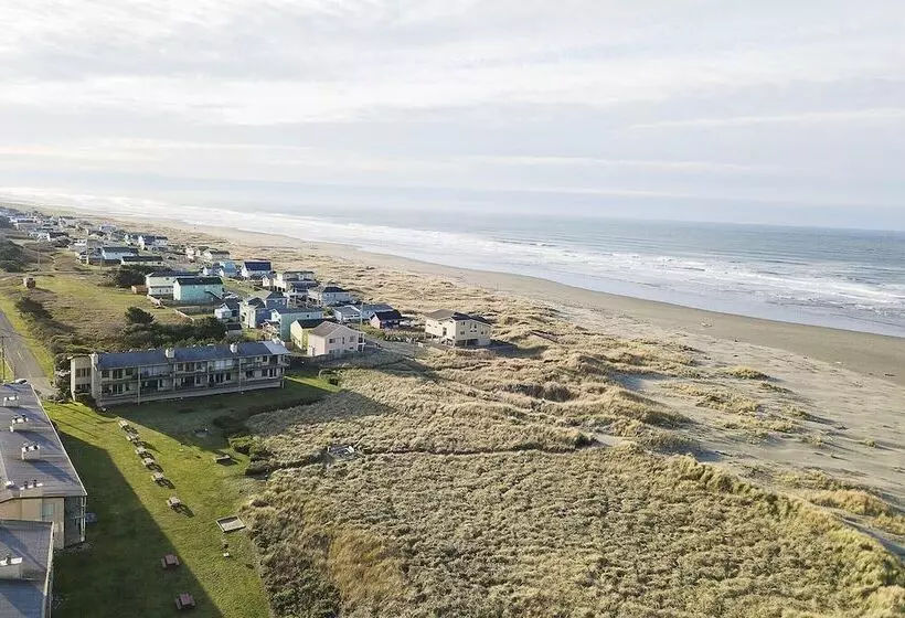 Hotelli Hi Tide Resort