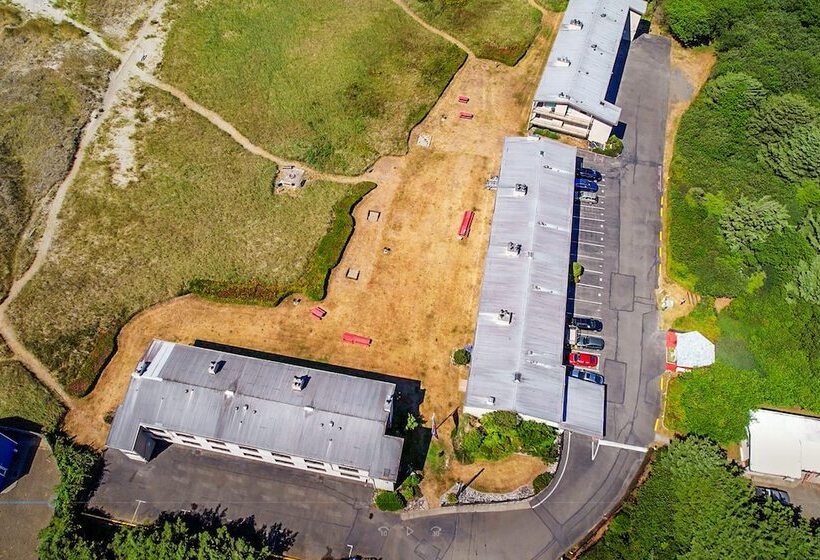 酒店 Hi Tide Resort