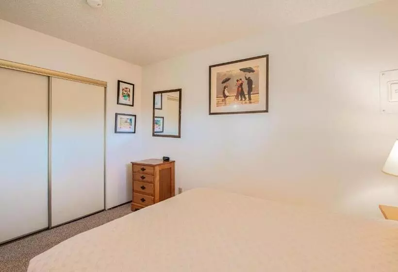 Hotelli Hi Tide Resort