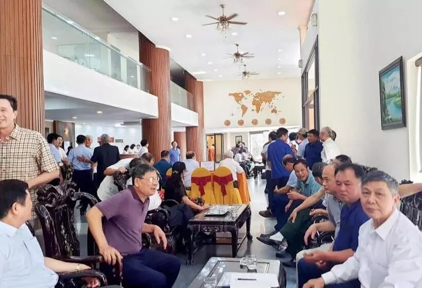 Hon Ngu Hotel Cua Lo Beach