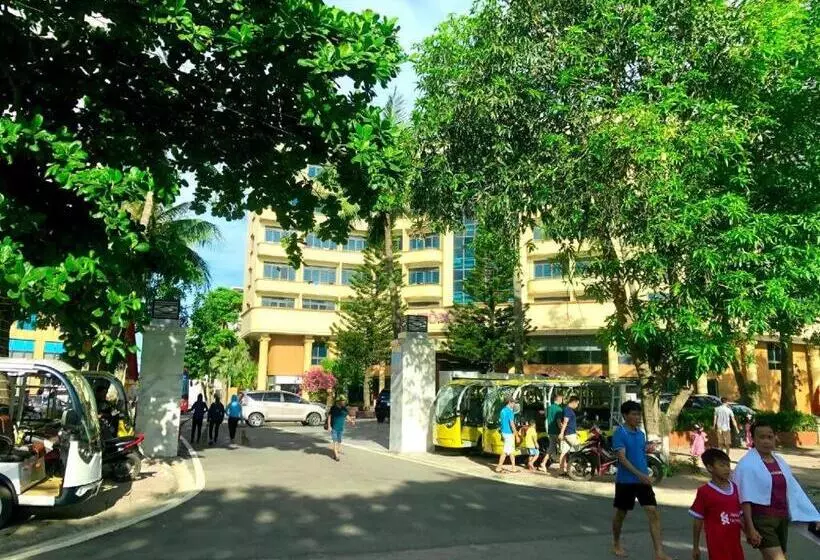 Hon Ngu Hotel Cua Lo Beach