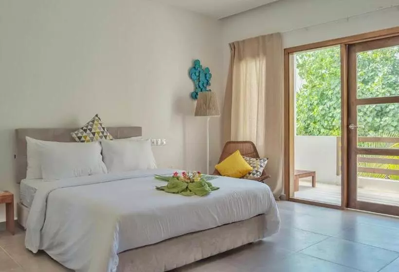 هتل Shaviyani Retreat