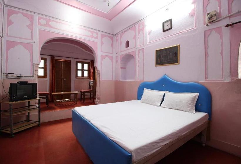 호텔 Spot On 40715 Khawas Palace Heritage Guest House