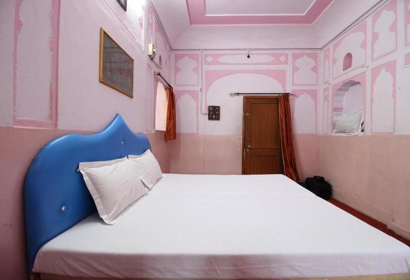 호텔 Spot On 40715 Khawas Palace Heritage Guest House