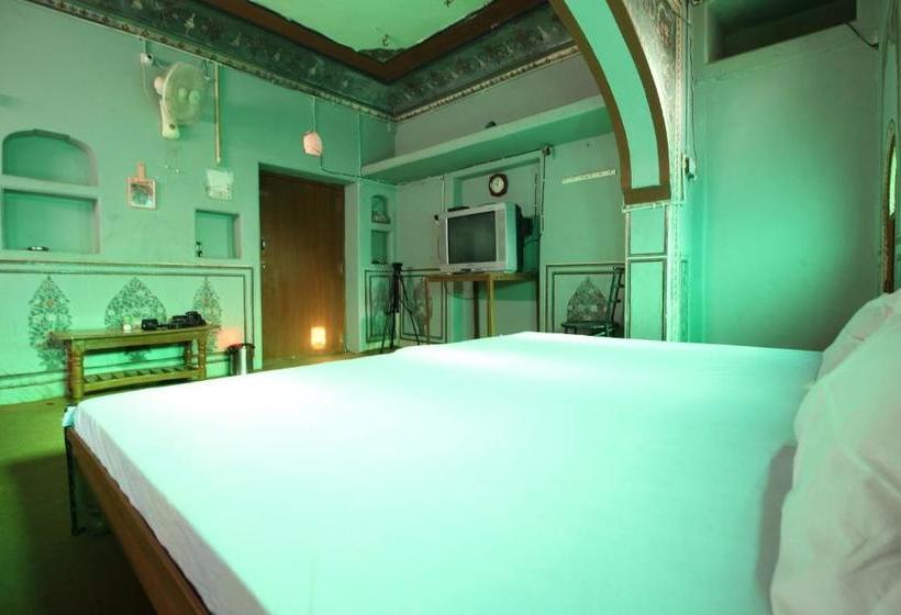 호텔 Spot On 40715 Khawas Palace Heritage Guest House