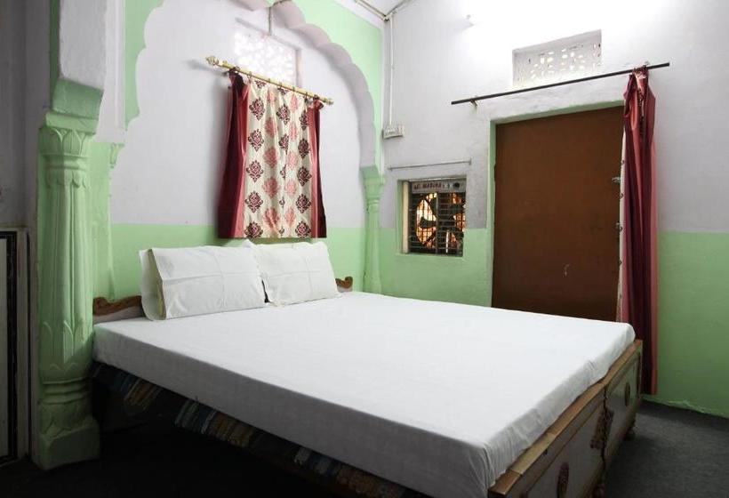 호텔 Spot On 40715 Khawas Palace Heritage Guest House