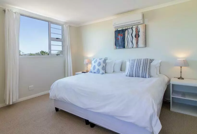 Majatalo Alfred View